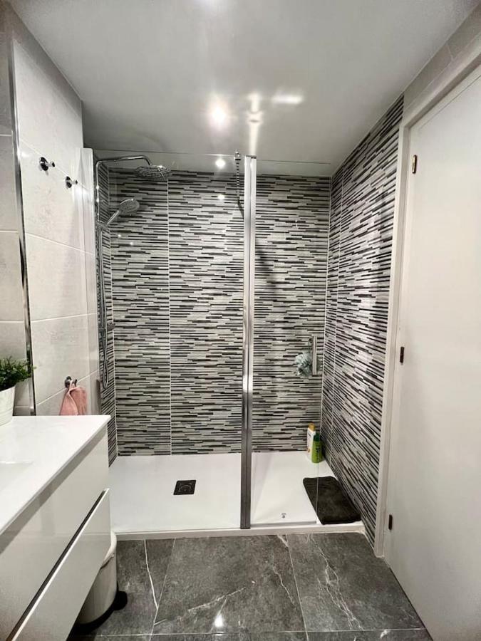 Amplio Apartamento Tranquilo Cerca De La Playa Roses Exteriér fotografie